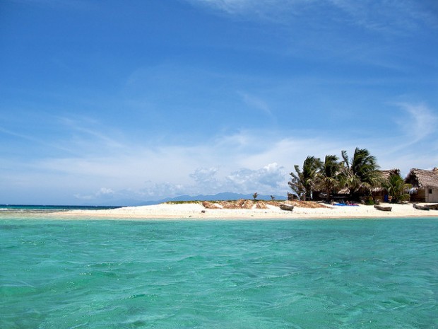 buying an island in Honduras