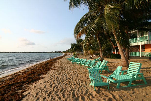 reasons expats love Belize