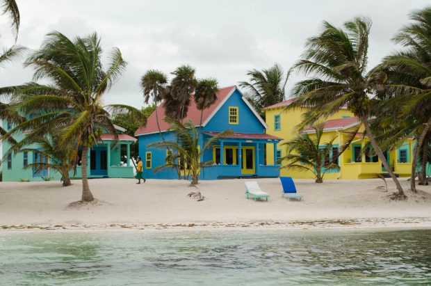 reasons expats love Belize